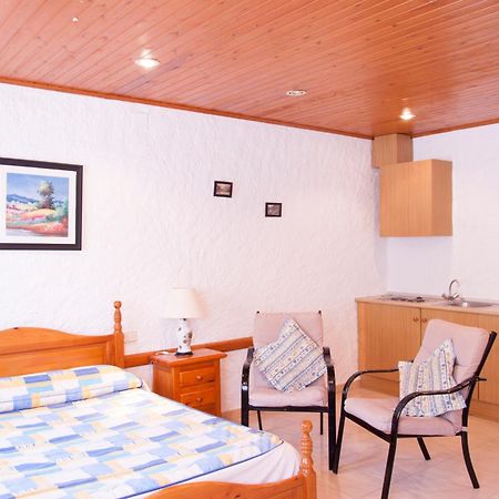 Ostau Dera Nheu Hotel Les Eksteriør billede